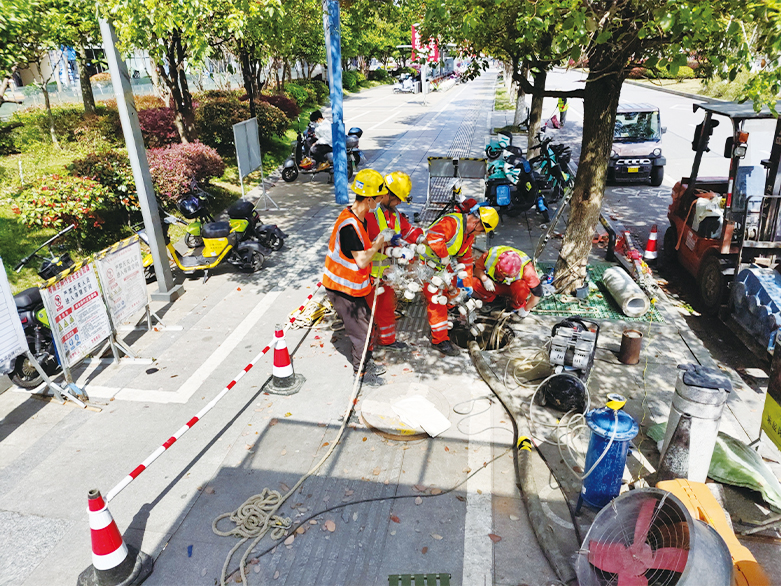 安次UV-CIPP紫外光固化修复